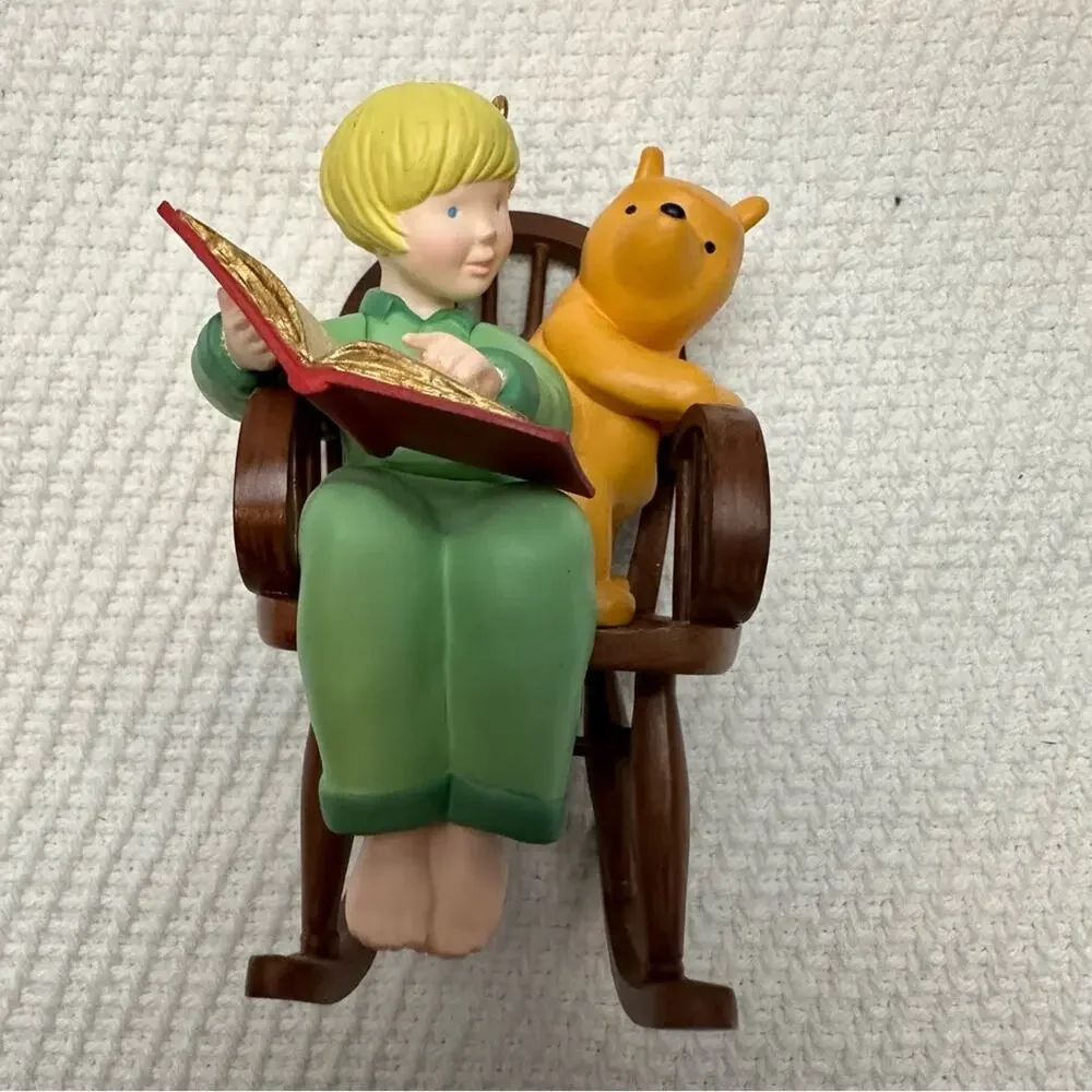 NIB Hallmark a Story for Pooh Winnie the Pooh christmas ornament